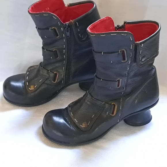 Think! Shoes - Think! Black Leather Lace-Up Boots with Red Lining